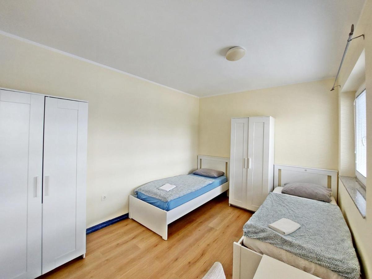 Rose Valley, Modern Studios & Apartments Любляна Екстериор снимка