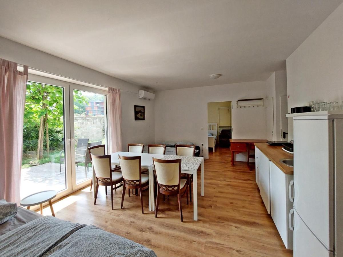 Rose Valley, Modern Studios & Apartments Любляна Екстериор снимка