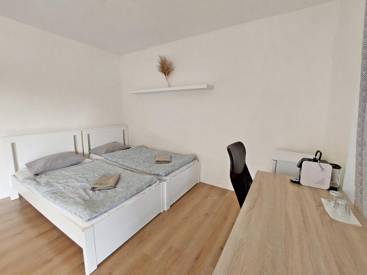Rose Valley, Modern Studios & Apartments Любляна Екстериор снимка