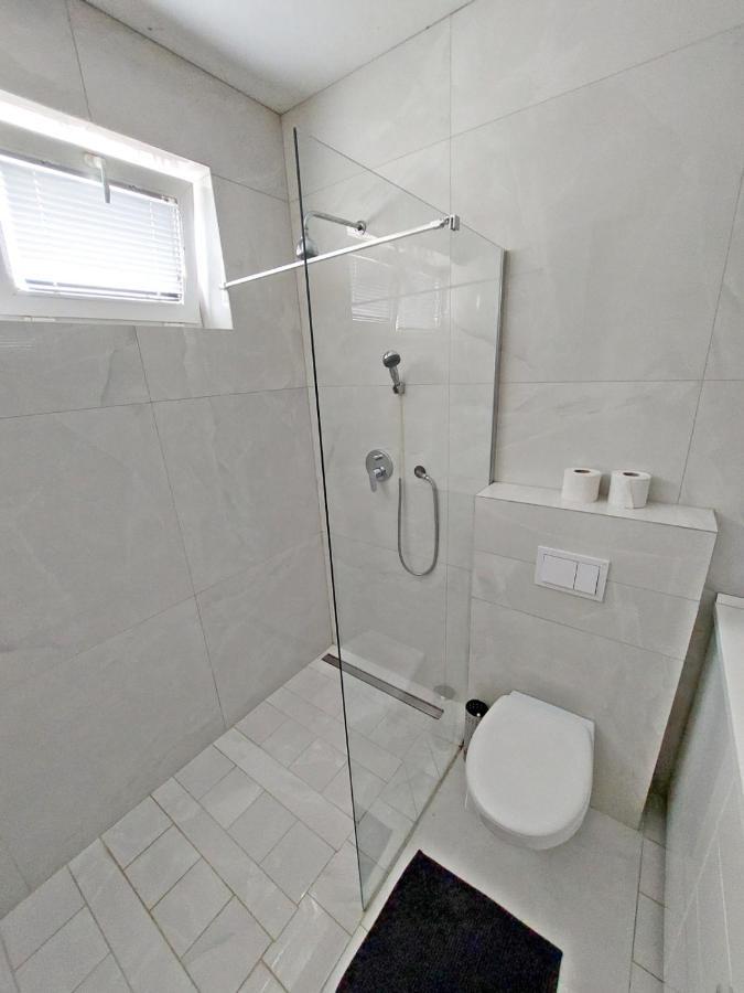 Rose Valley, Modern Studios & Apartments Любляна Екстериор снимка